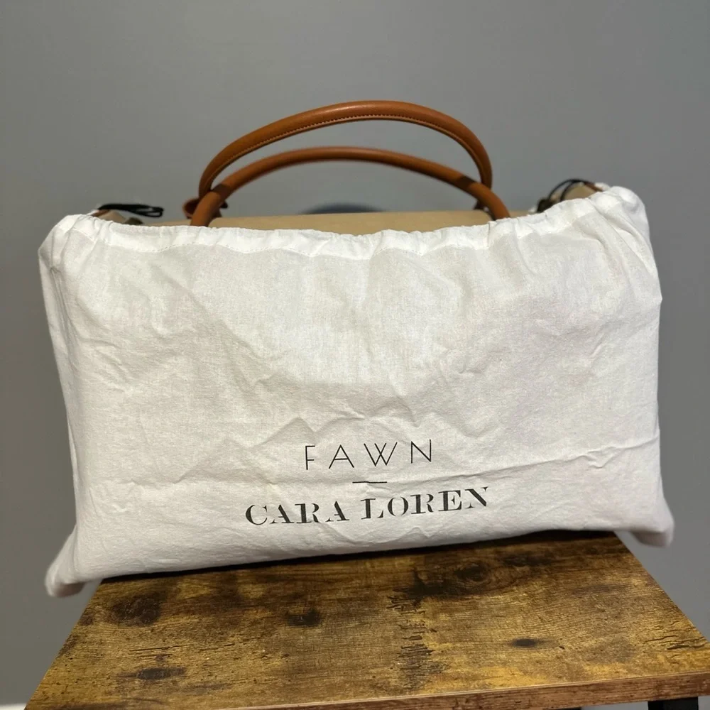 Fawn Design Cream and Tan Travel Bag Limited Addition - Picture 12 of 13